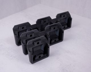 Novinka v sortimentu pro dílnu!🔧 Hikoki / Hitachi 18V držáky baterií 🔋a nosič baterii Jedná se o držáky pro řadu 18V....